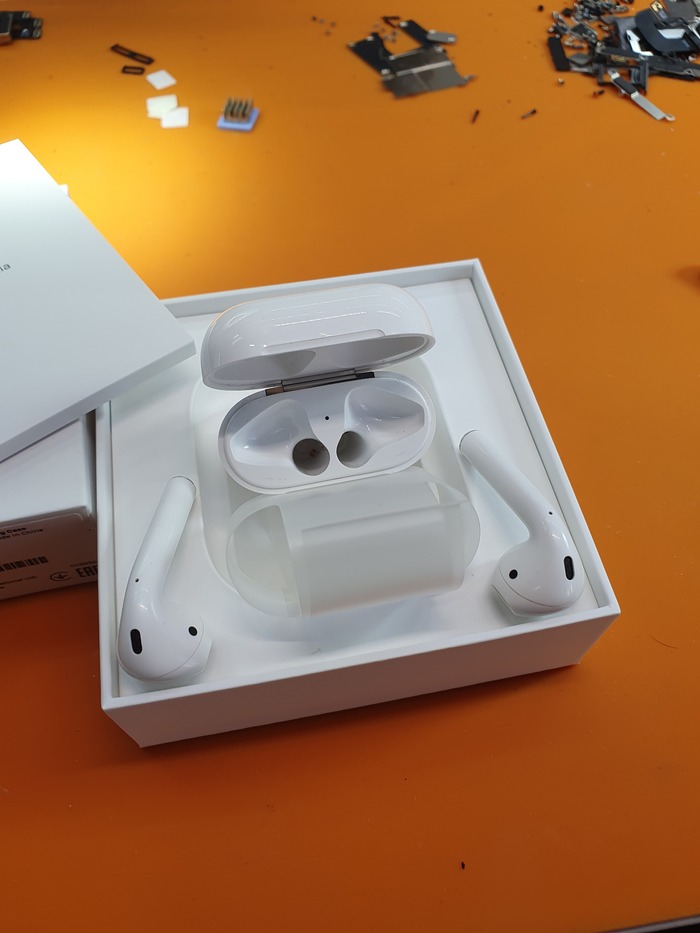Любителям пихать в дырки или Женя, ты чево наделал? AirPods2 vs перекись водорода xD - 04.04.25 13:08